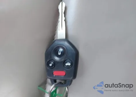 2009 Subaru Outback 2.5I Limited z USA, uszkodzony, nr VIN 4S4BP66C797335233